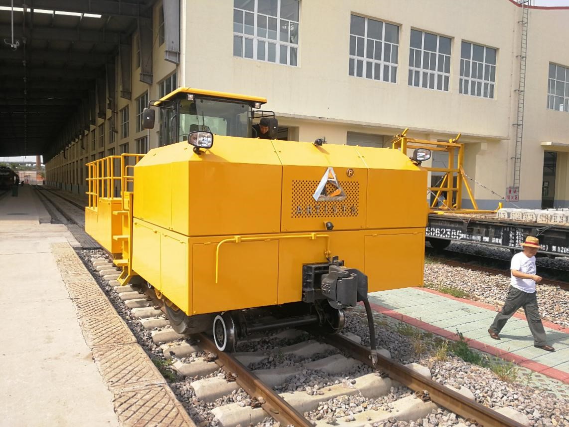 gt4000吨公铁两用牵引车的研究与开发